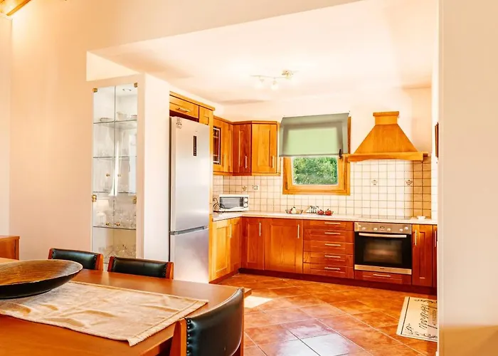 Ostria Semesterbostad